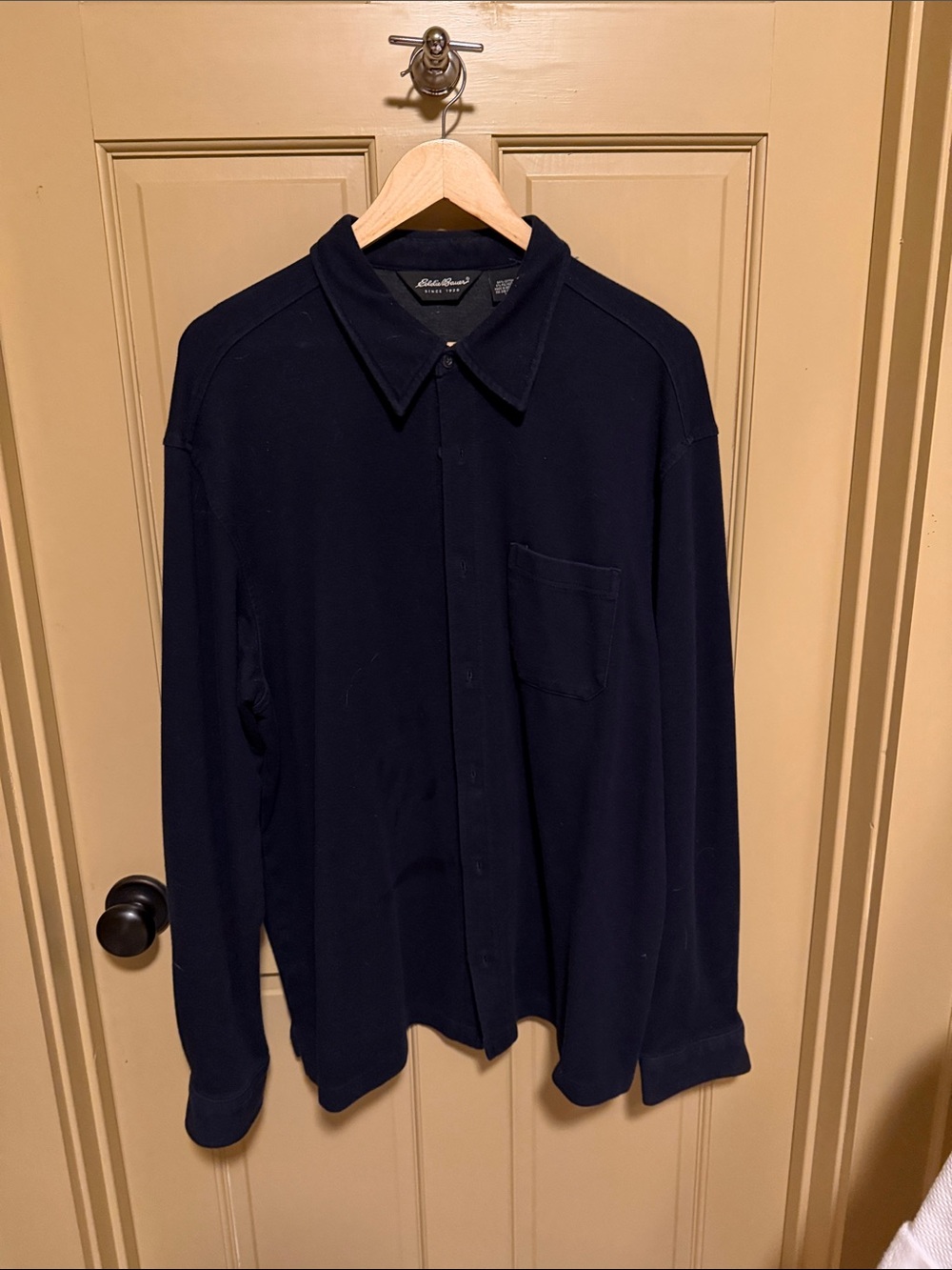 Eddie Bauer Navy Long-Sleeve Casual Button-Up Shirt